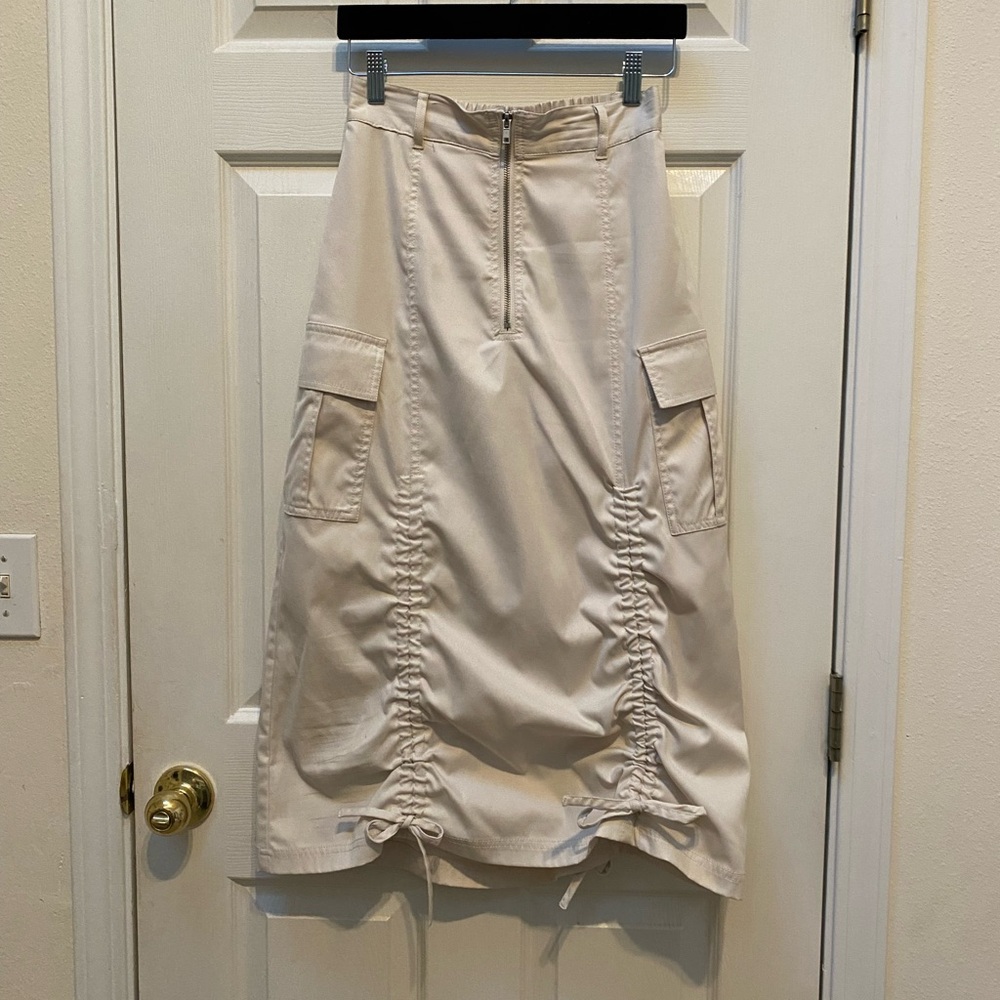 Women’s cargo skirt